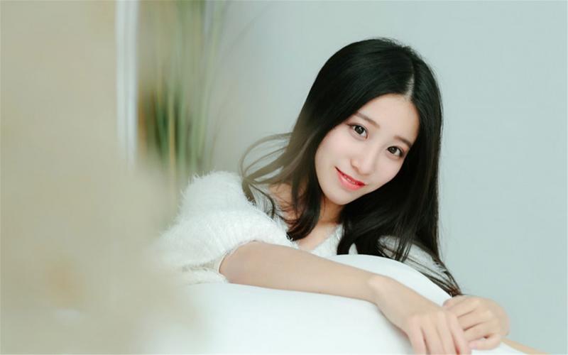 内蒙古二连浩特铁路口岸今年通行中欧班列突破2000列